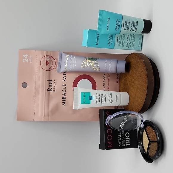 5 Piece Samplr Set - Sephora, Model Co, Rael Beauty, & Solaana MD - Picture 1 of 14